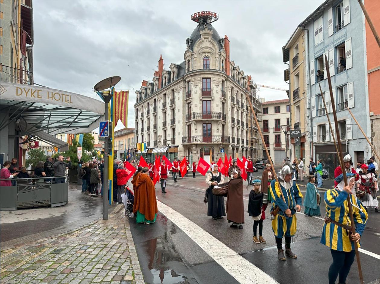 Dyke Hotel Le Puy-en-Velay Zewnętrze zdjęcie